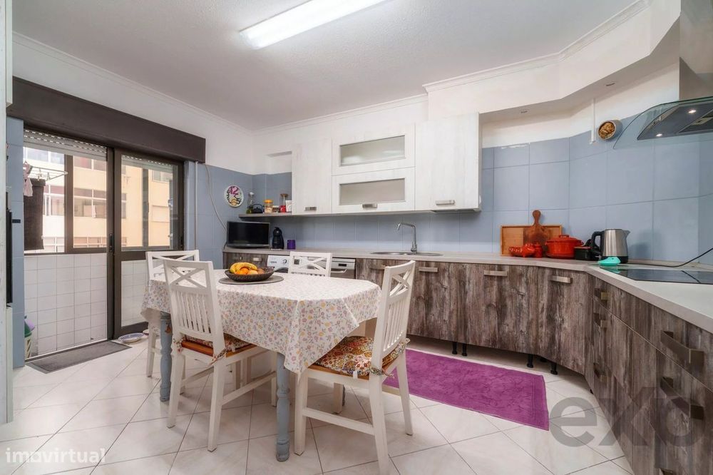 Apartamento T3 no centro de Olhão.