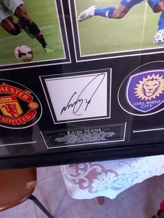 Nani autografo moldurado e certificado