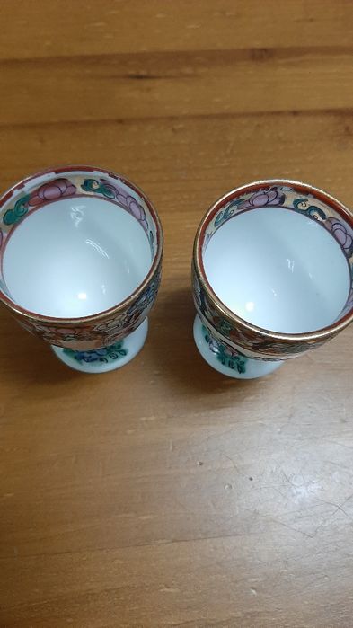 Suporte para ovo com imagens japonesa