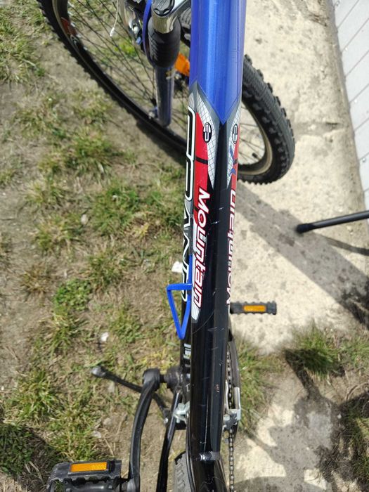 Rower KROSS Grand Mountainn 26 cali czarno-niebieski