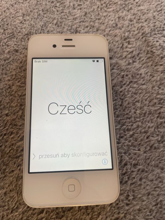 Iphne SE 32Gb 4S 8Gb