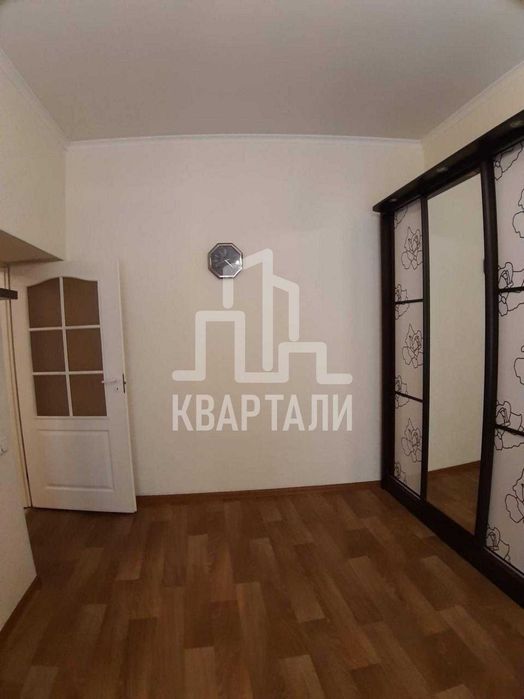 Продаж Центр  вул. Мала Житомирська 18 Майдан Незалежності 3х