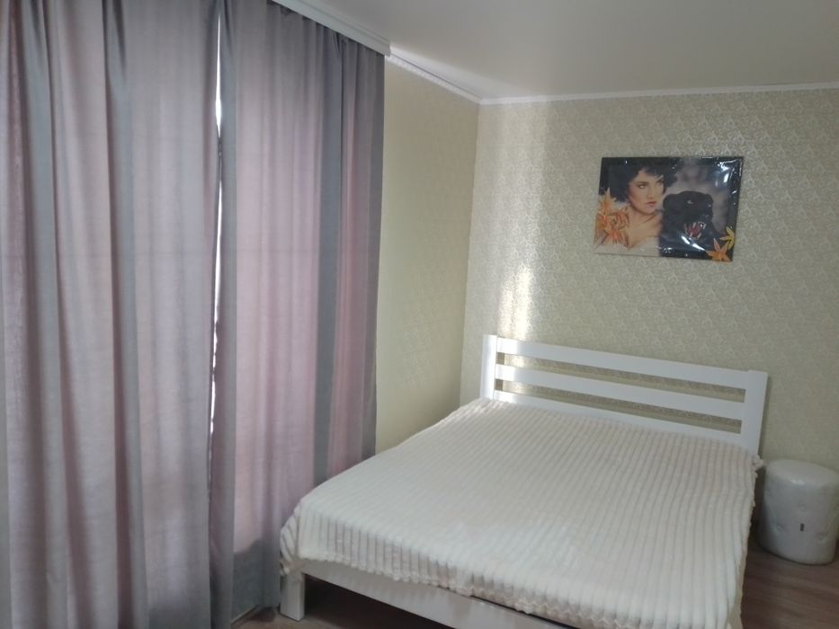 Здаю квартиру посуточно почасово адрес третья слобидська 107/2