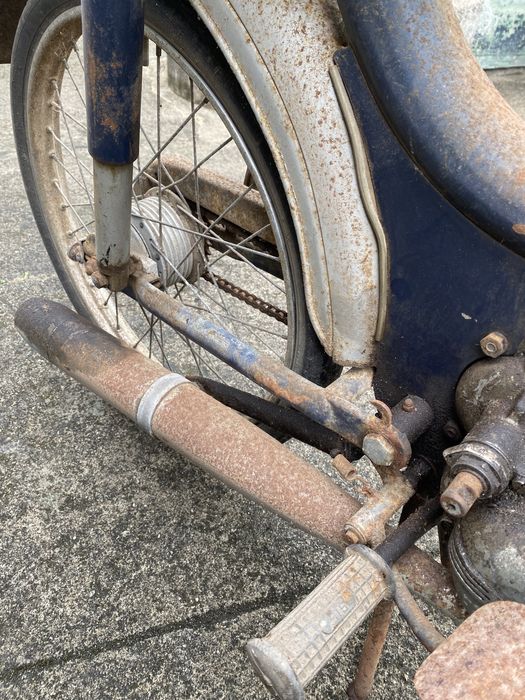 Motorizada sachs para restaurar