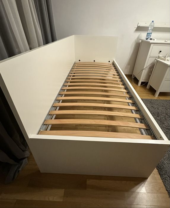 Łóżko pojedyncze IKEA 90x200 z materacem