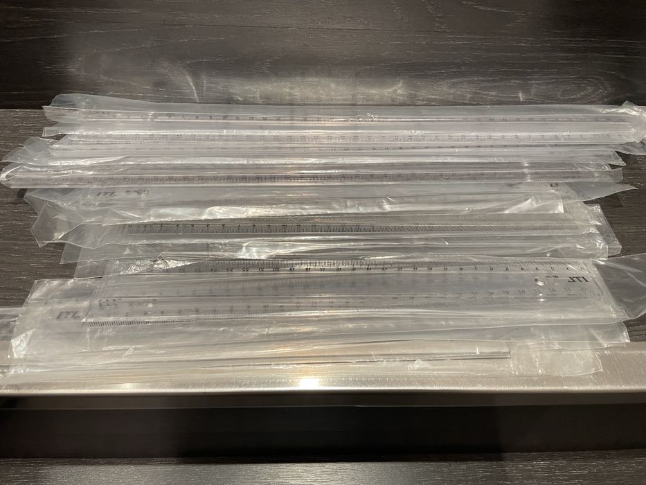 Material escolar 10 reguas de 30cm + 10 reguas 40cm + 8 esquadros + 4 cadernos Portugues e matematica tudo Novo