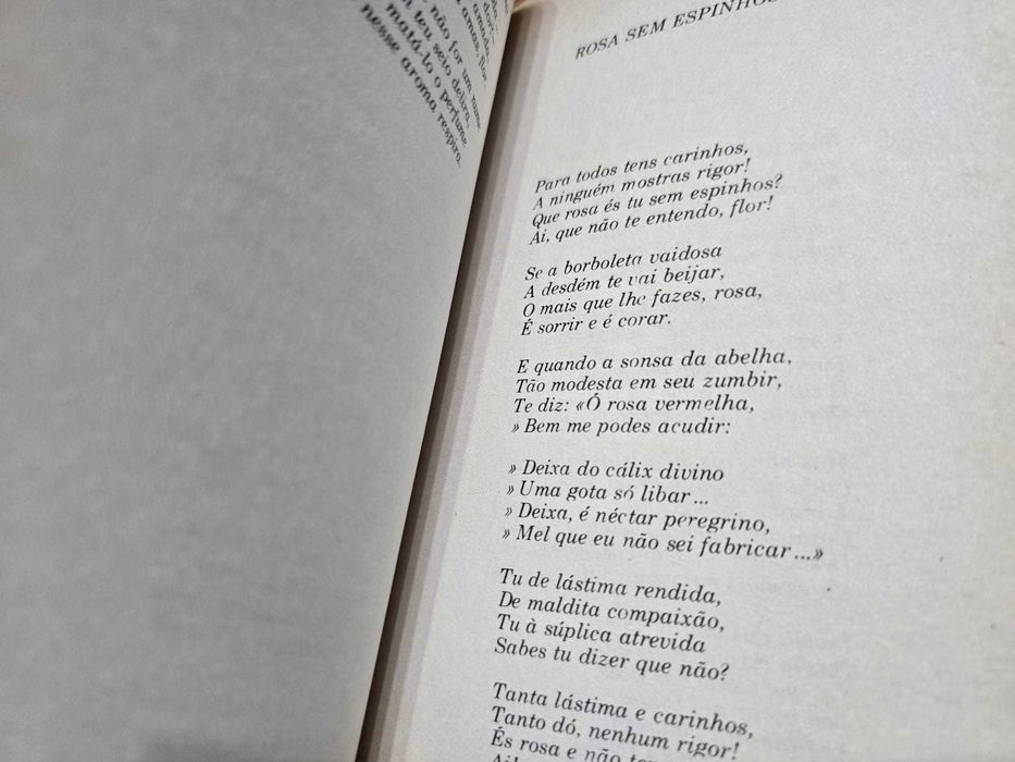 Folhas Caídas - Almeida Garrett