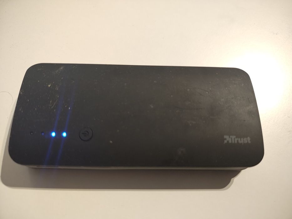 Powerbank Trust 10 000 mAh z USB-C – 18W