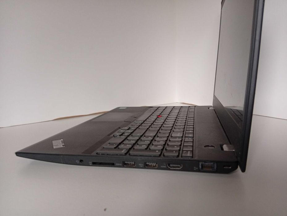 Lenovo ThinkPad T570 / 15.6" / Intel Core i5-6200U / 8GB RAM / 128GB SSD / HD / Win 11