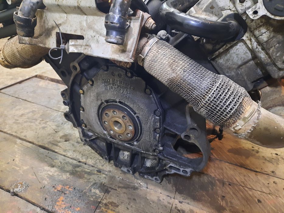 Мотор ДВС двигун Audi Vw 2.5 tdi AKN AFB 2.4 AGA бу