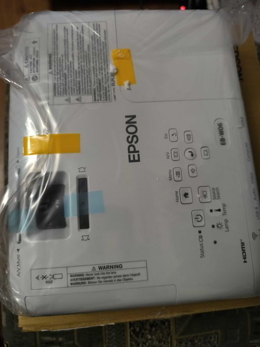 Проектор Epson EB-W06 (3LCD, WXGA, 3700 Lm)