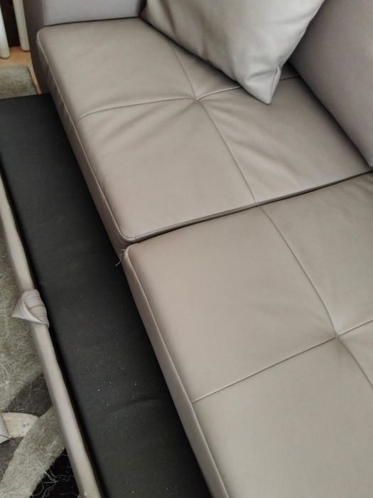 Sofá cama com longchaise