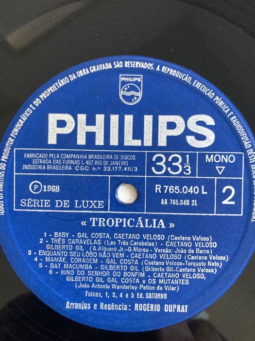 Tropicalia (panis et circensis)