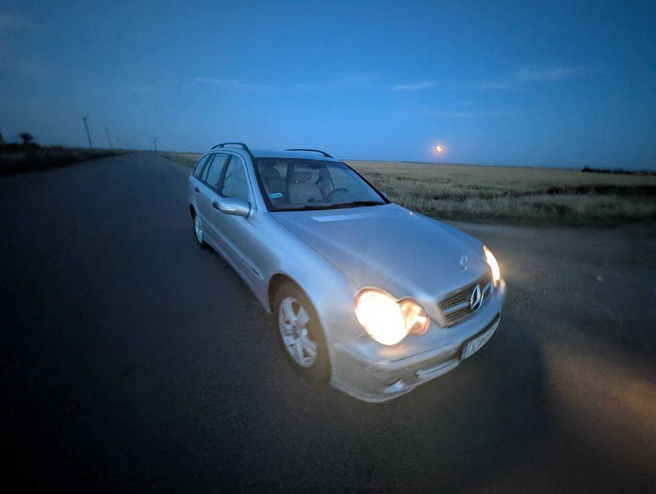 Mercedes-Benz C200 W203