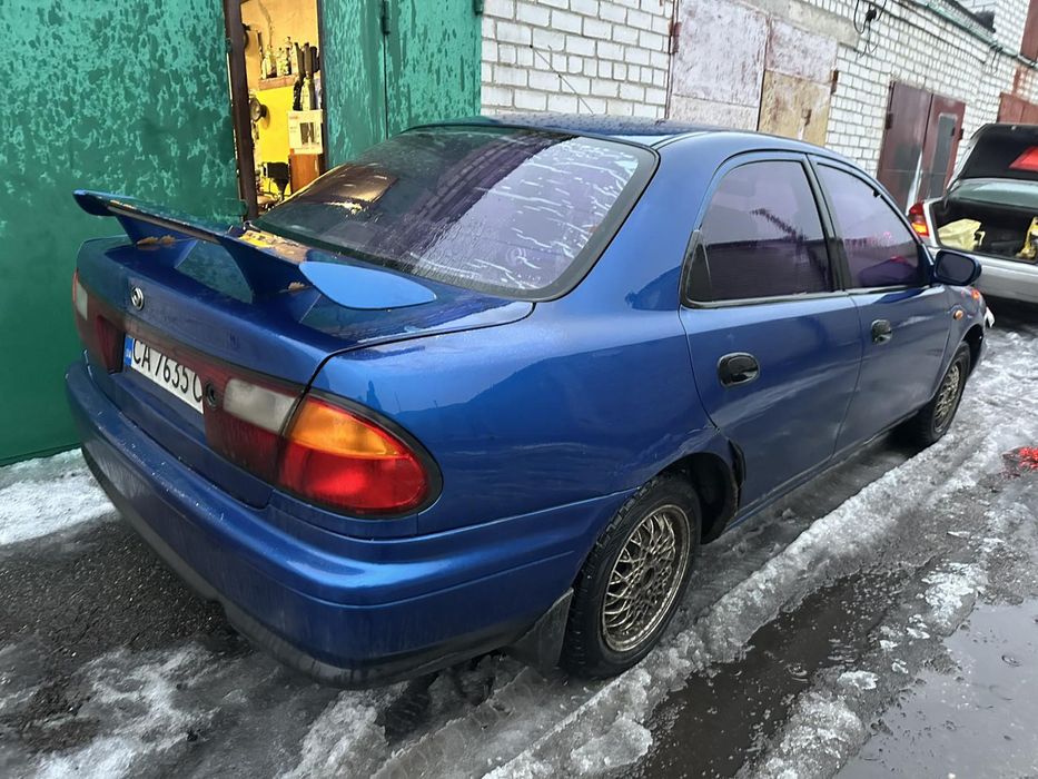 Продам мазду 323