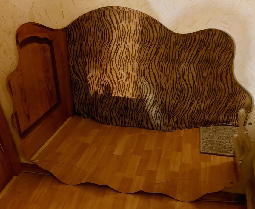 Зеркало фігурне,гарне