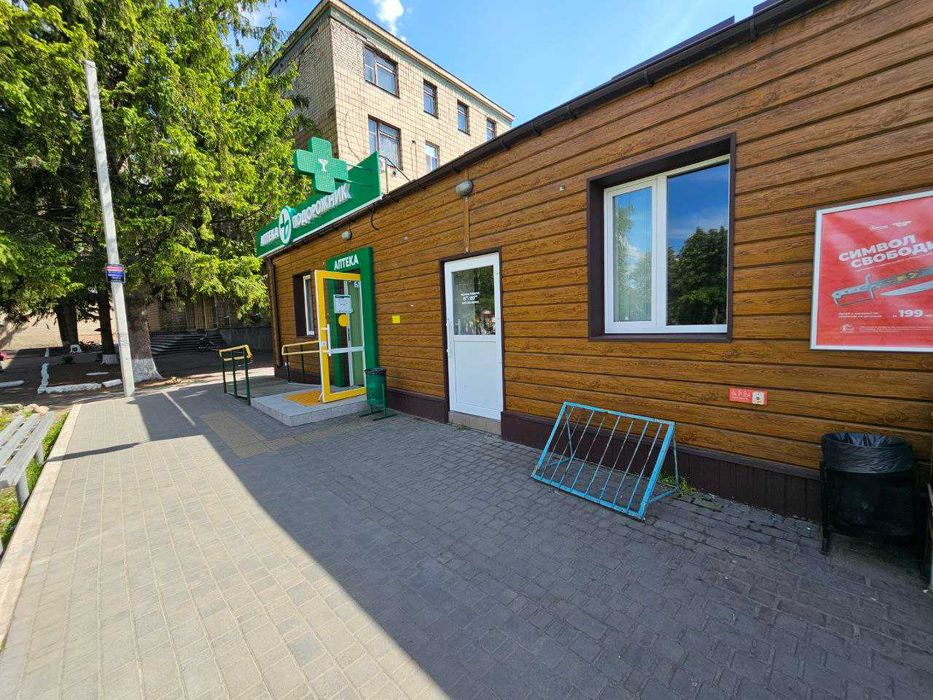 Центр біля Аврори і сільради 41 кв.м. фасад прохідняк