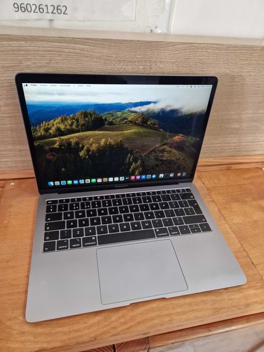 MacBook AIR 2019 16gb