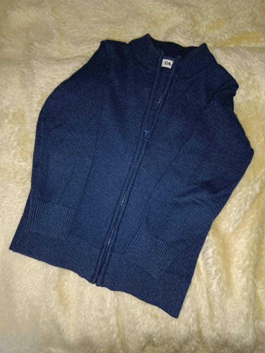 Granatowy sweter chłopięcy rozsuwany 122