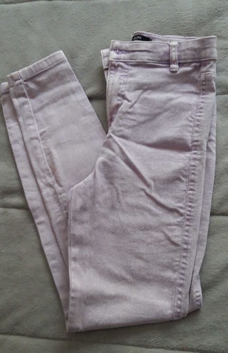 Calça de ganga lilás