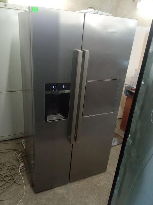 Холодильник з камерою