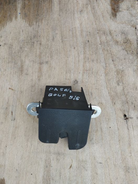 Замок задней Ляды Passat B6 B7 Golf Tiguan