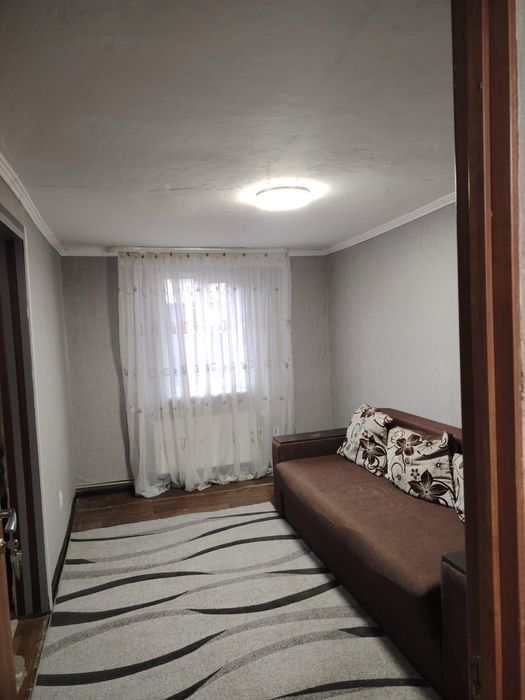р Продам частину  будинку у Клевані