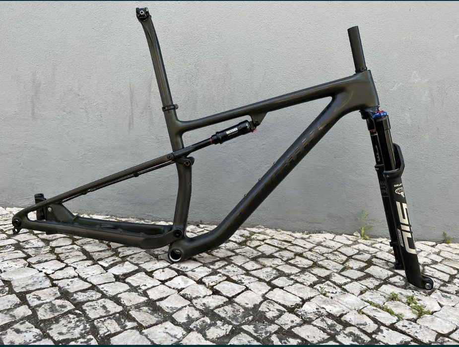 kit quadro S-works, tamanho M.