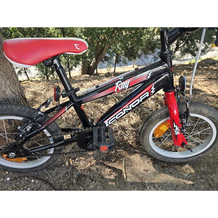 Bicicleta de crianca roda 14 em bom estado