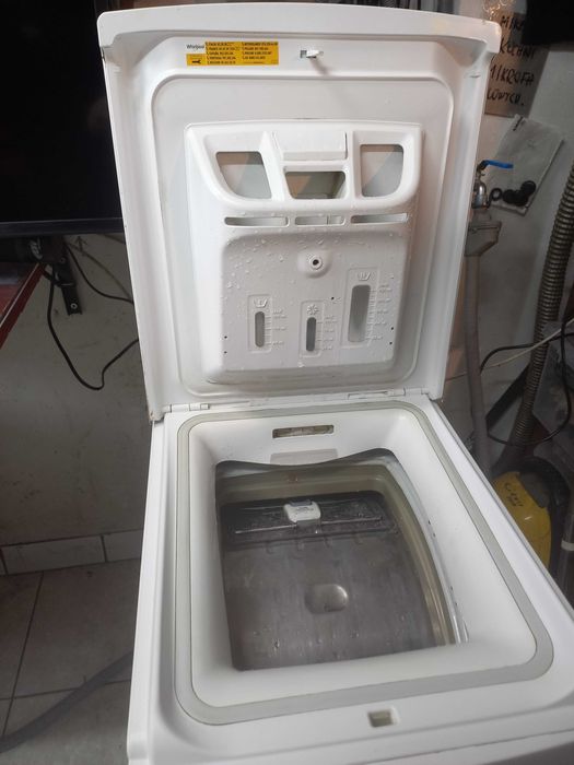 Sprzedam pralkę ład. od góry Whirlpool inverter 1200 obr dowóz gratis.