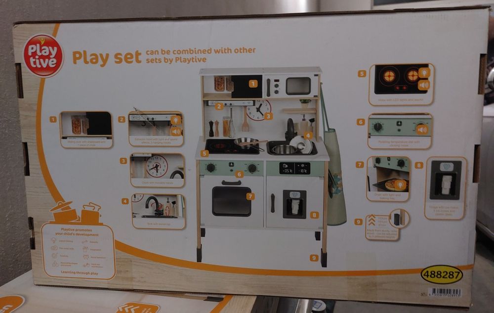 Drewniana kuchnia dla dzieci