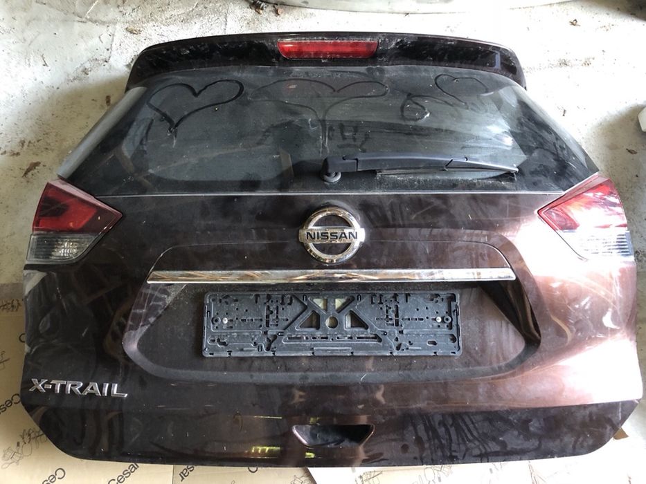 Nissan Rogue X- Trail T32 2014-2020 року Ляда Кришка багажника Бампер задній Підсилювач Фонарь лівий правий Пластик багажника весь комплект РОЗБОРКА