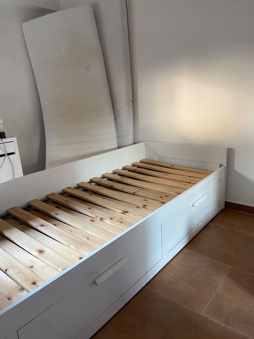 Cama IKEA BRIMNES + 2 Colchões Incluídos