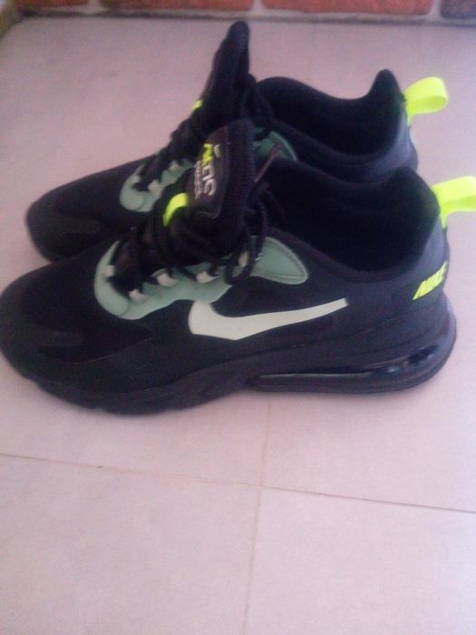 Buty Nike Air Max 270 React (CW7474-001) BLACK VOLT
Producent: Nike