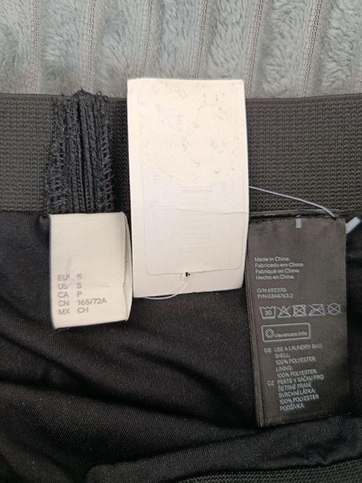 Спідниця міді з паєтками