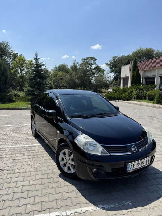 Ниссан тиида, Nissan tiida 2008