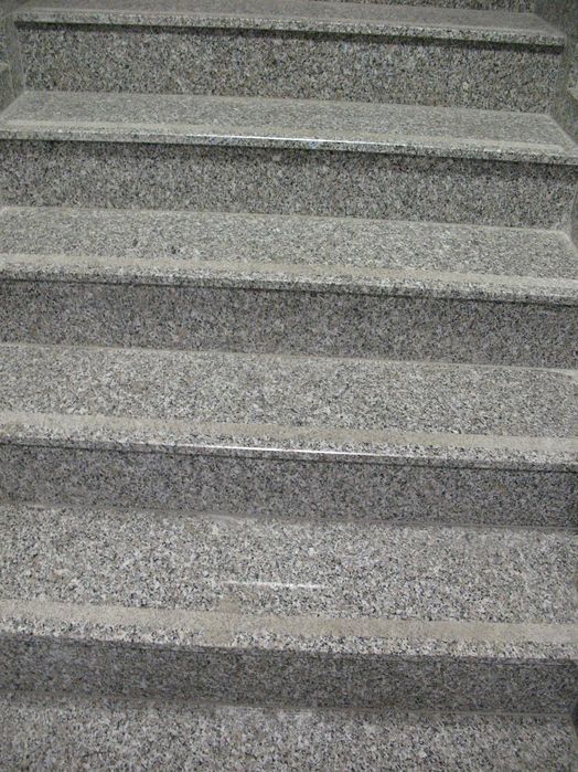 Schody granitowe - jasne