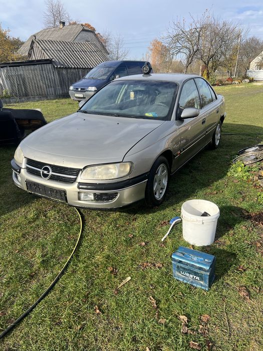 Розборка опель омега 2.0 1996. Запчастини опель омега