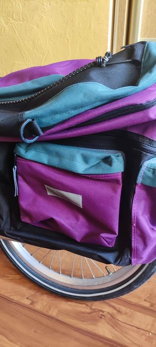 Сумка велосипедна велика,якість хороша.