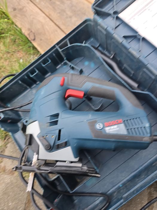 Wyrzynarka profesional bosch gst90  super stan