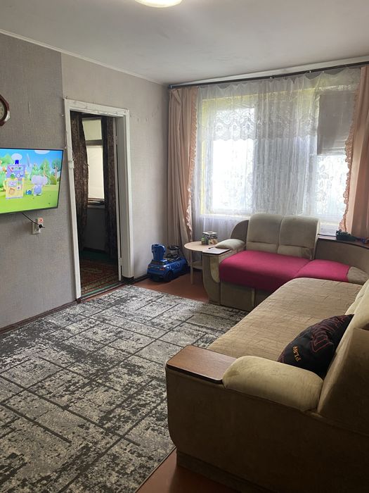 Продам 3 кімнатну  квартиру по вул Миру