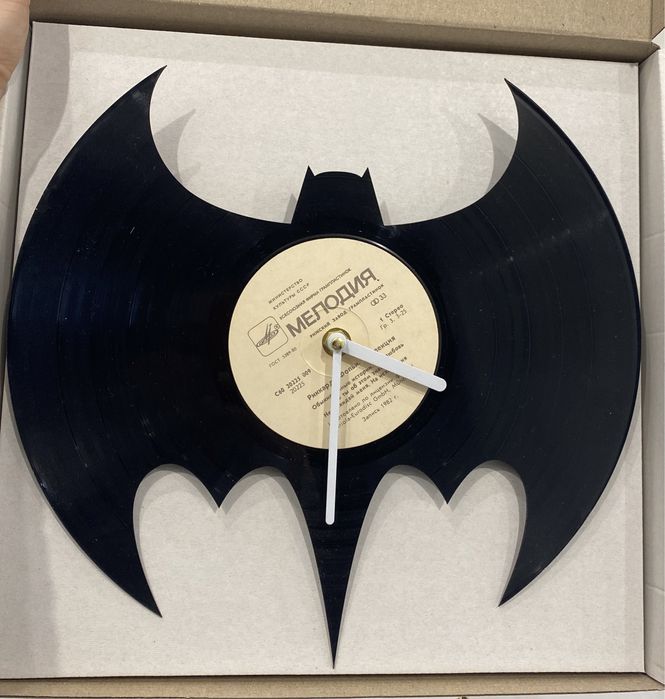 Настінний годинник Batman