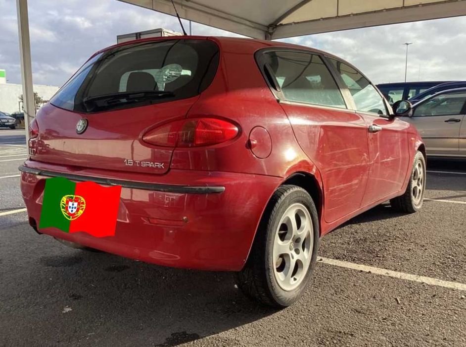 ALFA ROMEO 1.6 com 116.996 kms pouco rodado - Ano 2002.