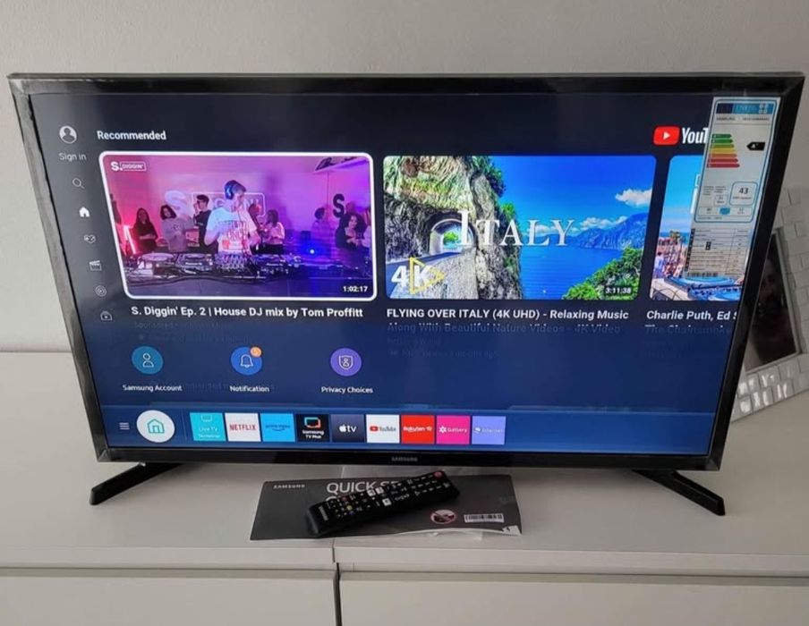 SAMSUNG Smart TV 32"faço entrega  82 cms