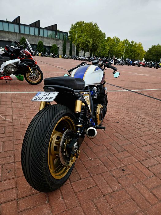 Yamaha xjr 1200 custom
