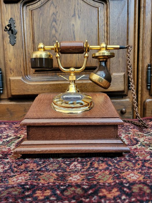 Stary Telefon LYON Retro Styl Vintage Tarczowy Drewniany Mosiężny
