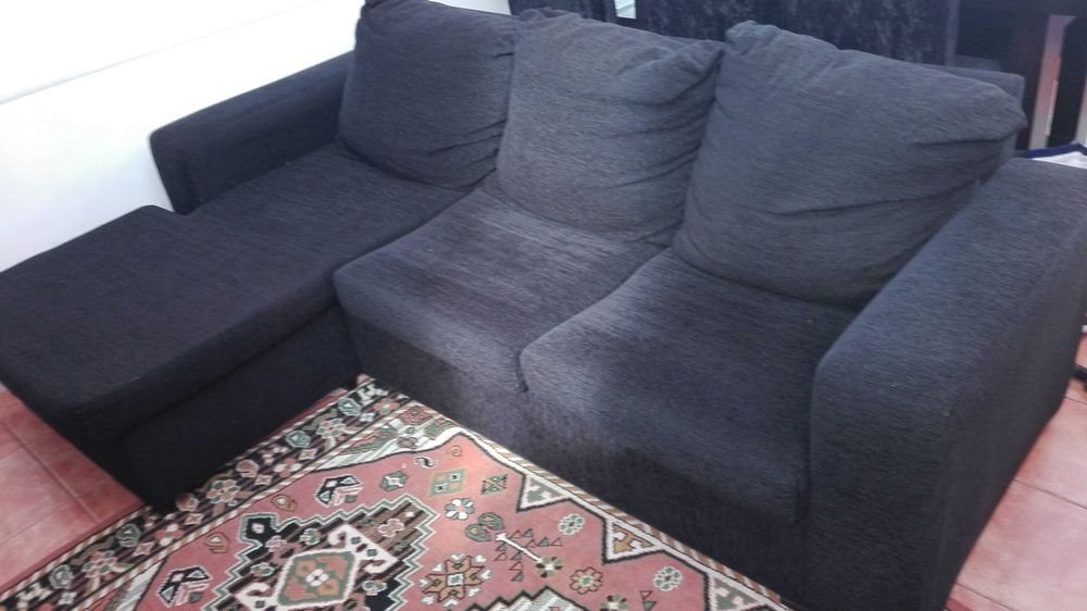 Sofá com chaiseloung, usado em bom estado. NÃO faço ENTREGAS. 150€