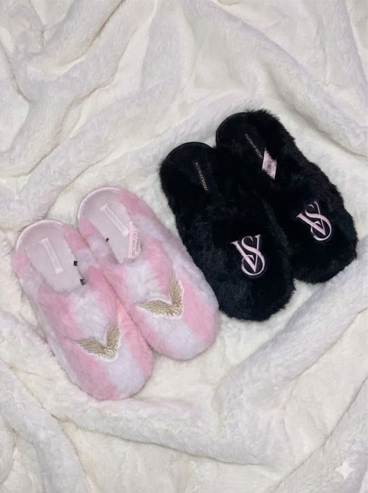 Розкішні плюшеві тапочки із закритим носком VS