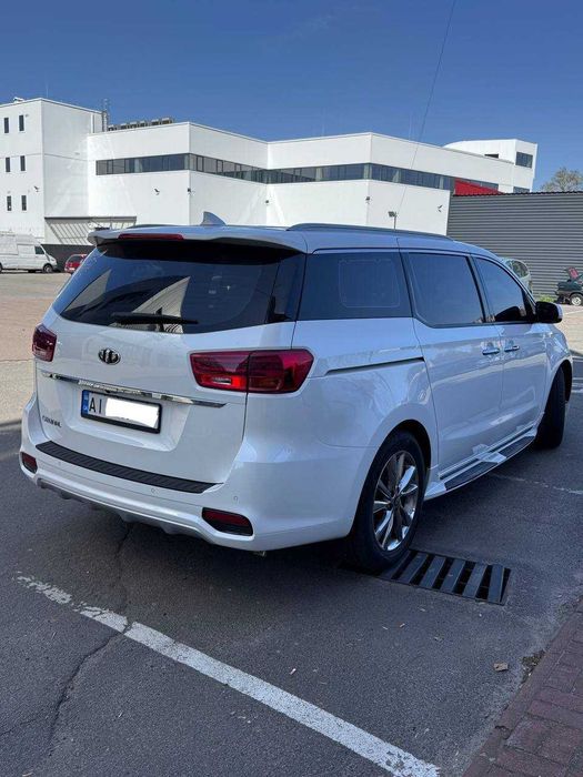Kia Carnival   2019