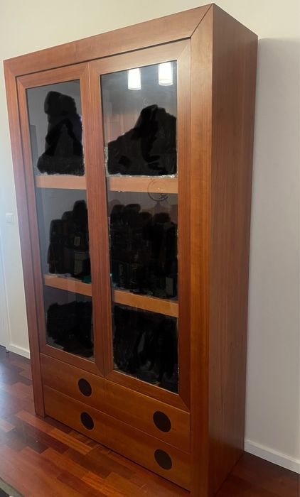 Vitrine madeira cerejeira
